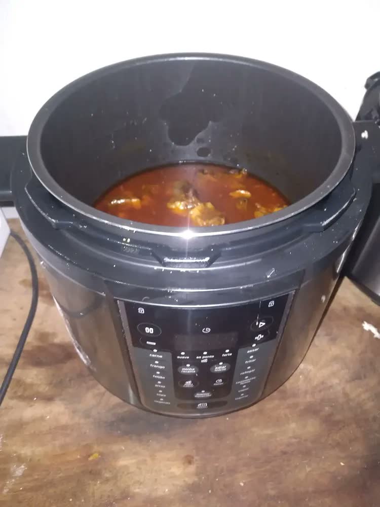 foto de Panela De Pressão Elétrica 6 L Mastersteam Inox Midea