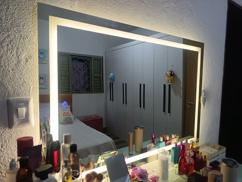 foto de Espelho Grande 115x80 Com Iluminação Led Touch