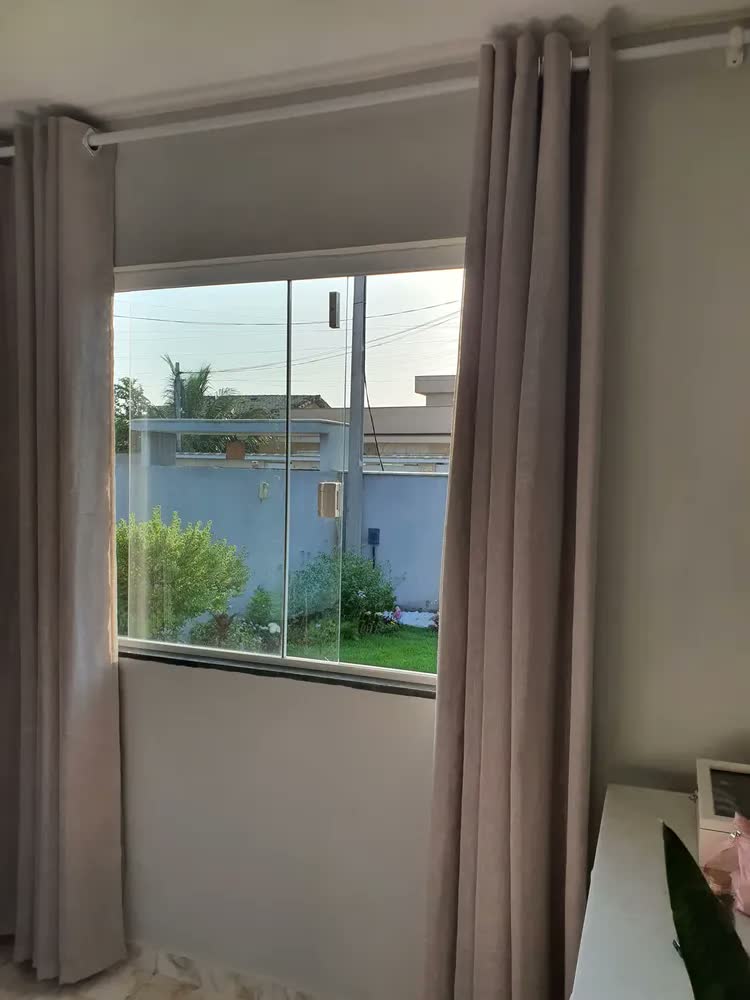 foto de Cortina Voil Gaze De Linho Com Forro Blackout 4,00x2,50 Lux