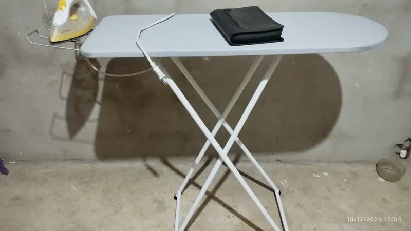 foto de Tabua Mesa De Passar Roupa C/ 4 Regulagens Tecido Térmico