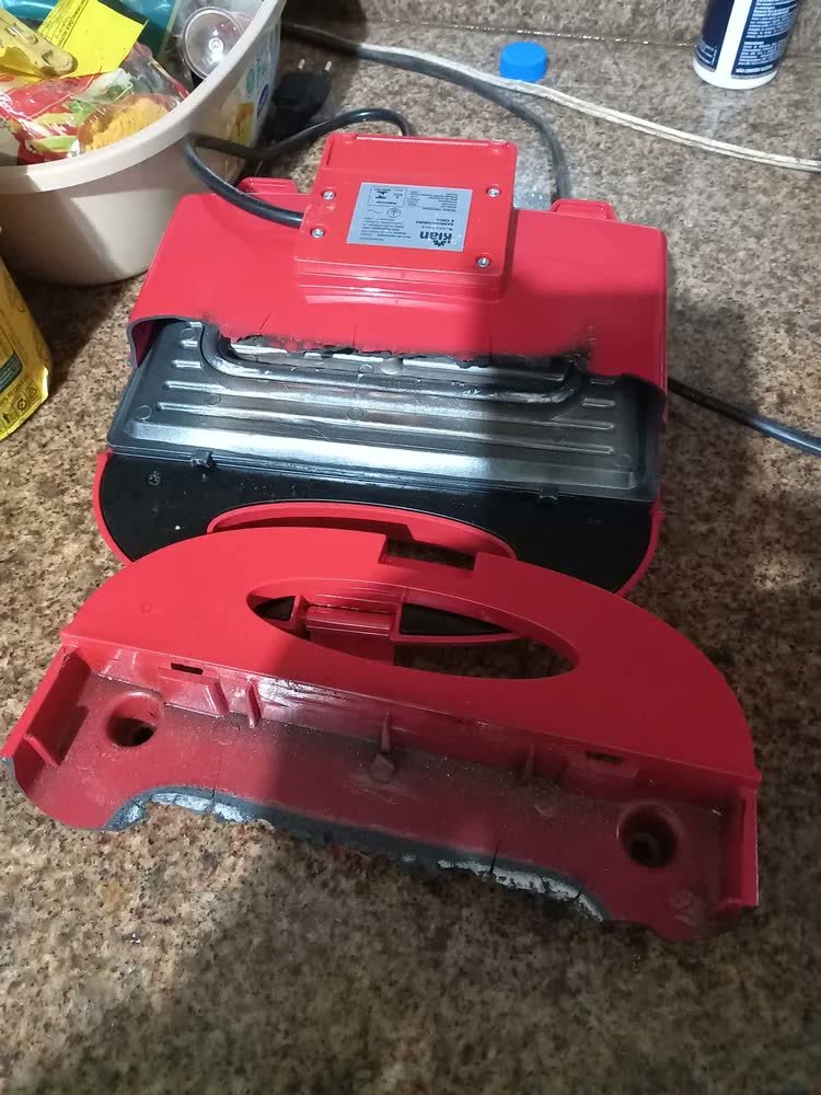 foto de Sanduicheira Grill 2 Em 1 Preta 750w Preto Kian