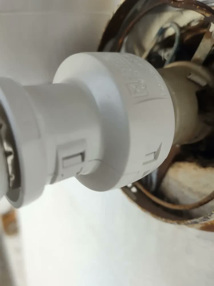 foto de Sensor Exatron Fotosoquete Fotocélula Relé Iluminação Soquete E27 110V 220V Bivolt Rosca FTS0MPXC2BC Branco