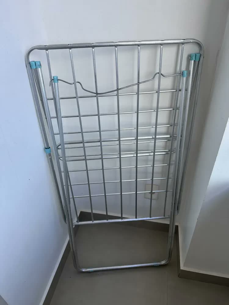 foto de Varal De Chão Big Grande Reforçado Maxi Com Abas Alumínio 160cm 20kg