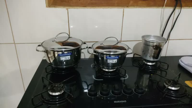 foto de Jogo de Panelas Allegra em Aço Inox com Fundo Triplo e Tampas de Inox 2 Peças Prateado Tramontina