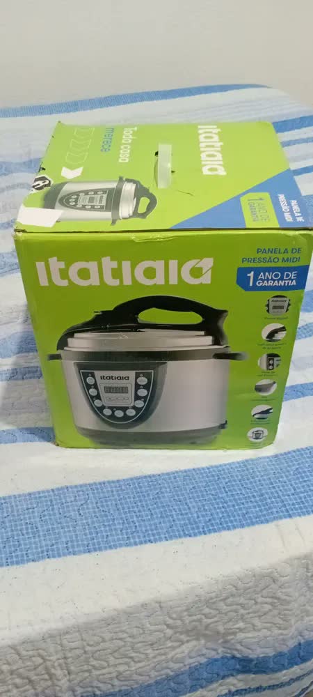 foto de Panela De Pressão Elétrica Midi 5l Inox Com Preto Itatiaia