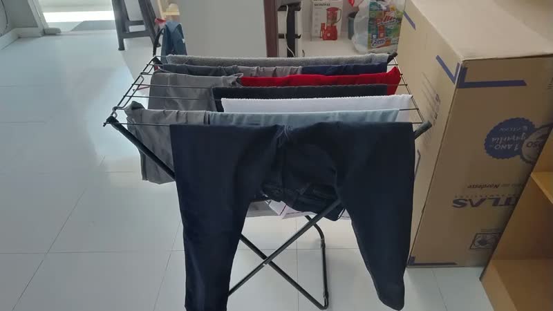 foto de Varal De Chão Dobrável Roupas Mor De Até 10kg De Aço 79 Cm
