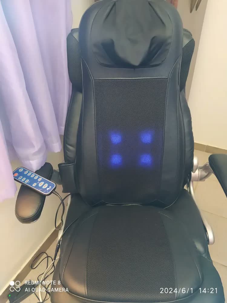foto de Assento Massageador Neck & Back Shiatsu Seat Plus