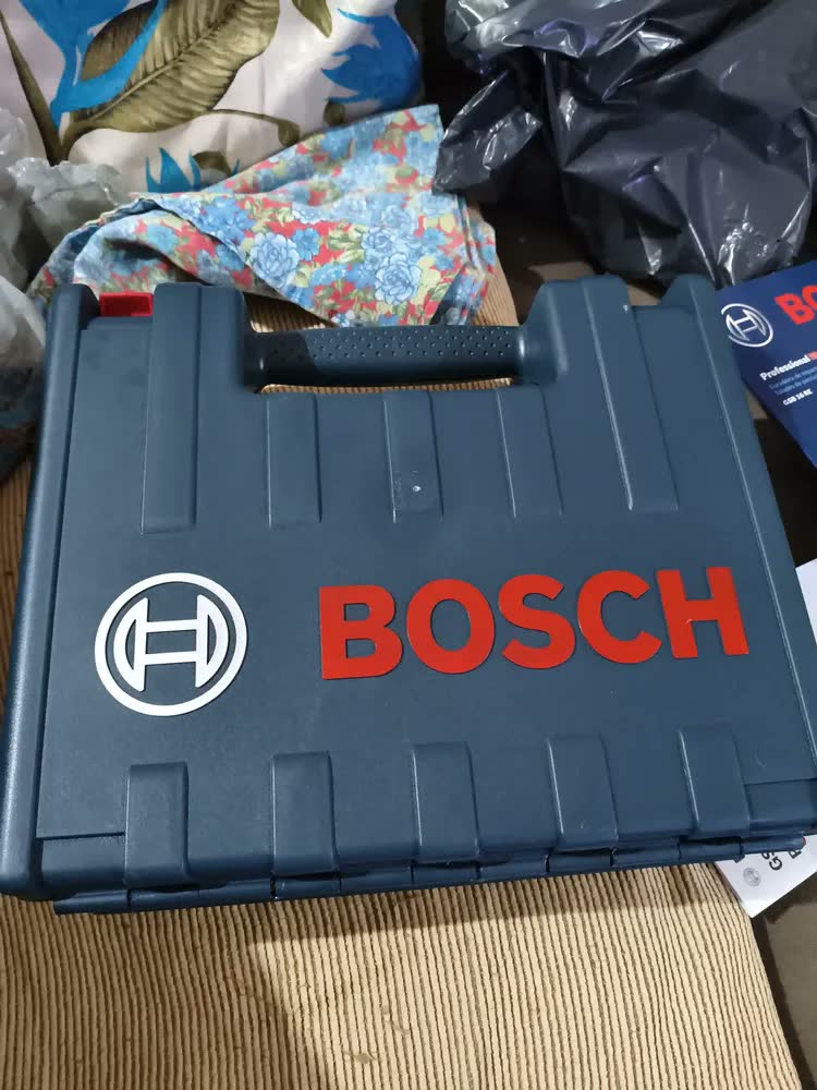foto de Furadeira De Impacto 1/2 Pol 850w Gsb16re Com Maleta Bosch