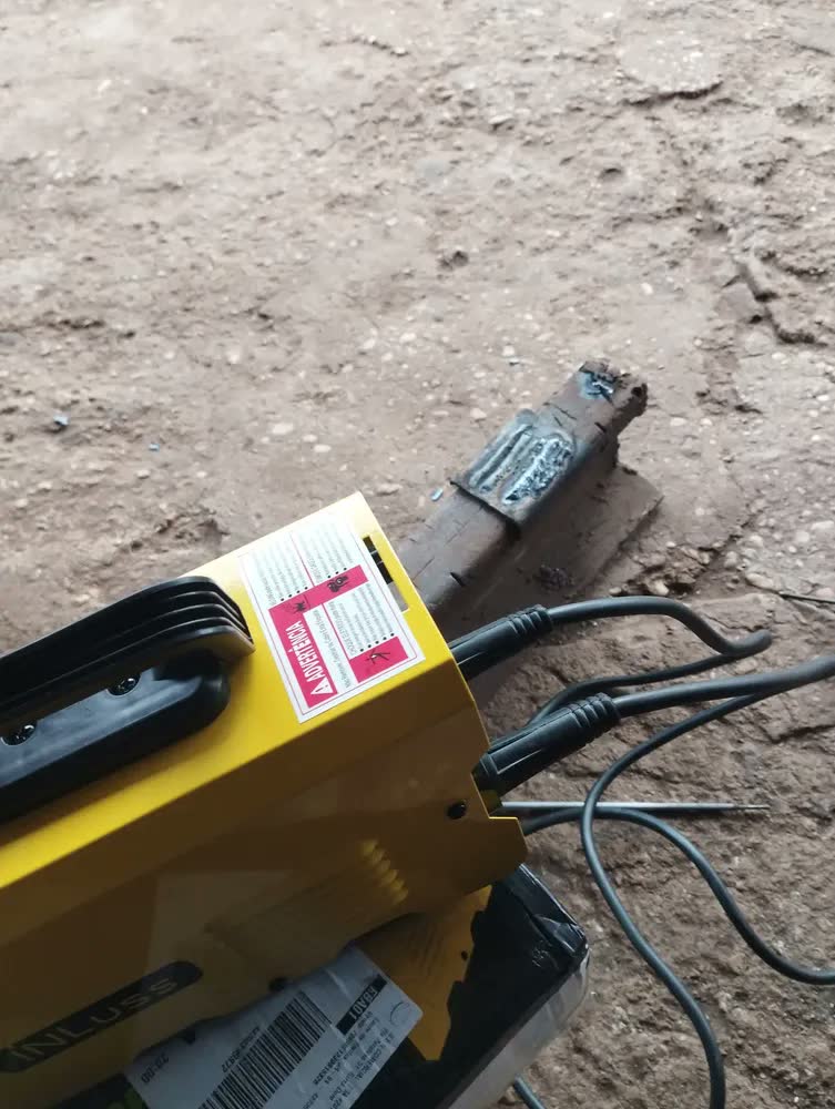 foto de Máquina De Solda Inversora Portátil 250 Amperes