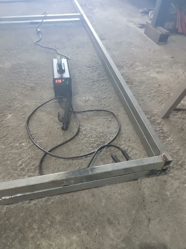 foto de Máquina De Solda Inversora Portátil 250 Amperes