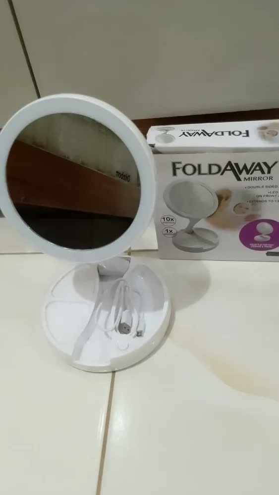 foto de Espelho Led Dobravel De Maquiagem Rosto Make