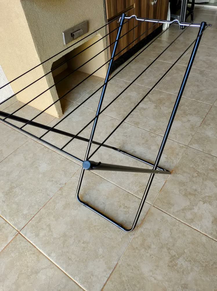 foto de Varal De Chão Slim Sem Abas Retrátil Inoxidável Reforçado