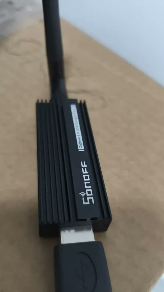 foto de Sensor de Presença Sonoff Zigbee 3.0 Sem Fio Dongle USB ZBDongle-E