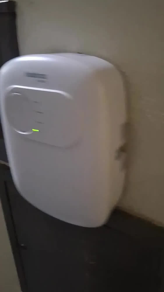 foto de Fonte Fa 1220 S Ininterrupta Para Eletroimã Intelbras Cor Branco