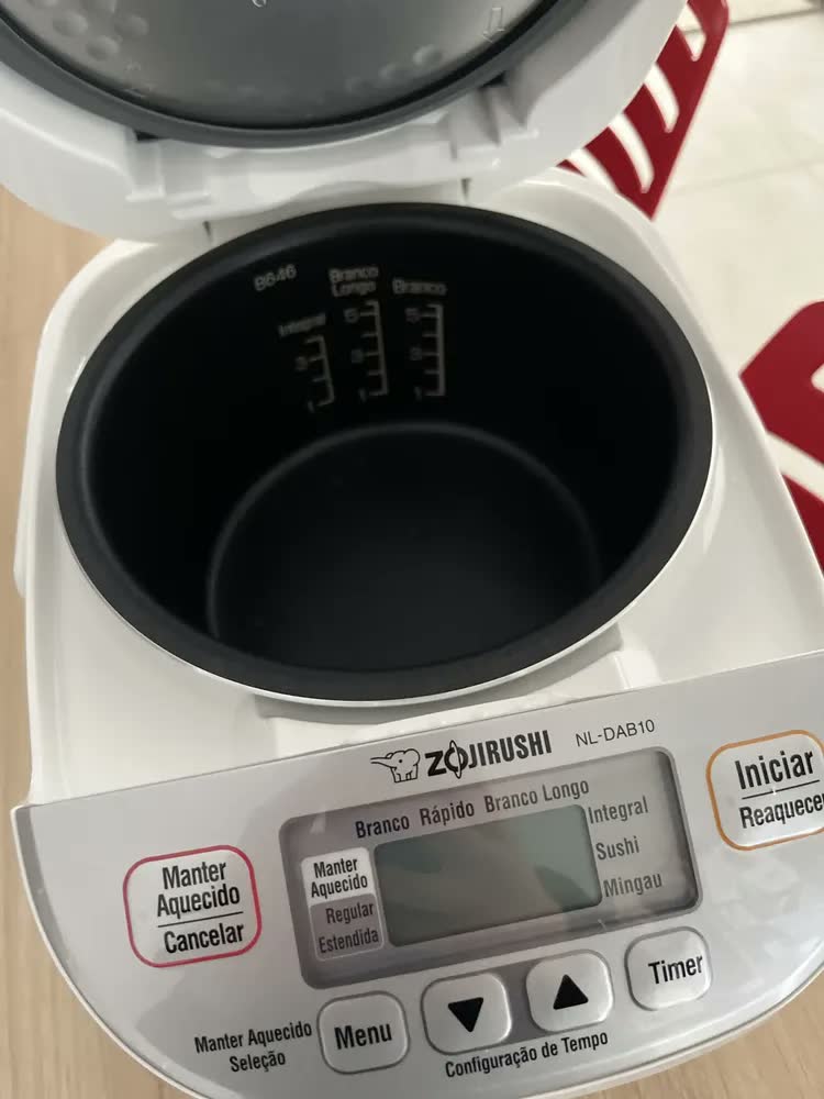 foto de Panela De Arroz Zojirushi 5,5 Copos Micom Nl-dab10 Cor Branco