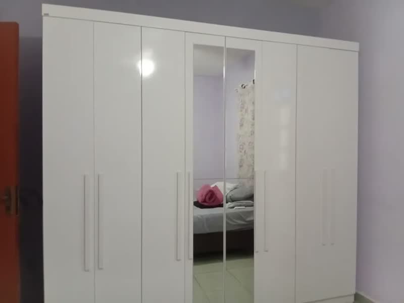 foto de Guarda Roupa Casal Grande Master New 8 Portas 4 Gavetas Cor Jatoba/Grafite