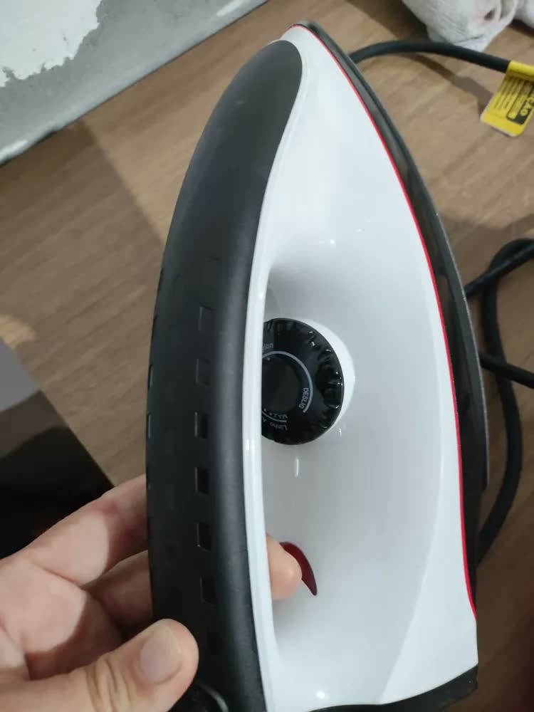 foto de Ferro De Passar Roupa A Seco Amvox Af 1907 1250w Cor Branco