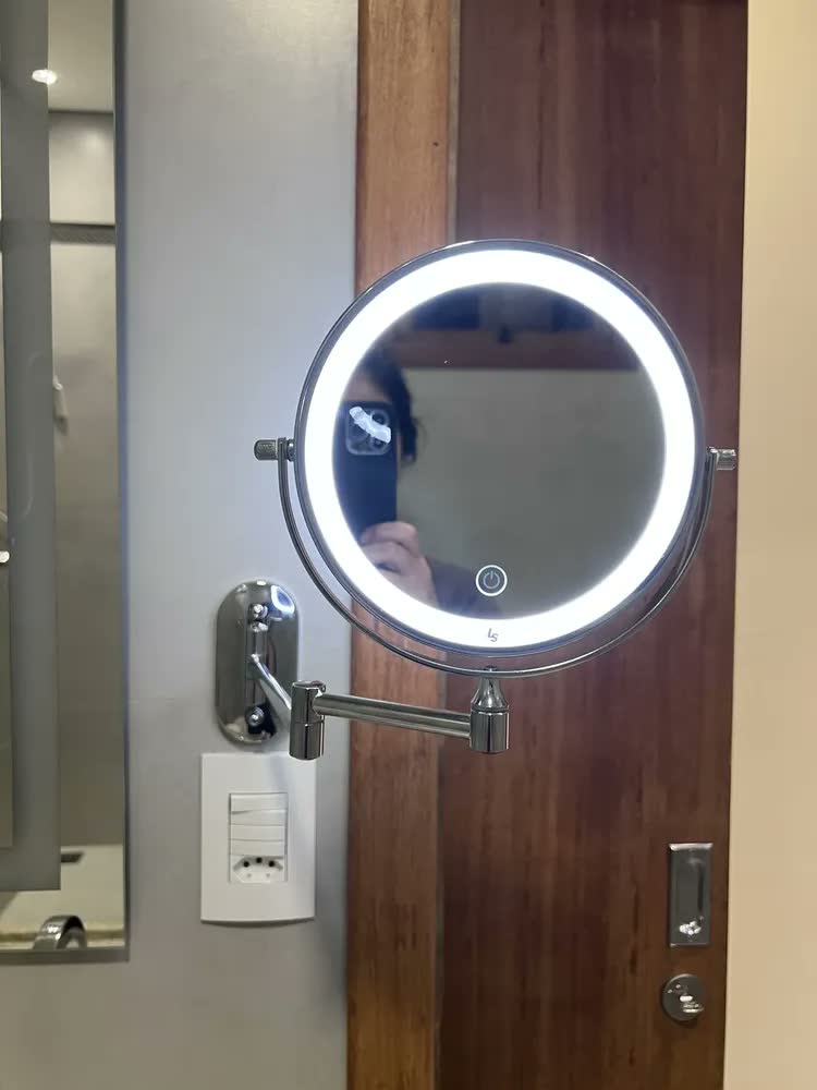 foto de Espelho Aumento 5x Iluminado Articulado Parede Barbear Led