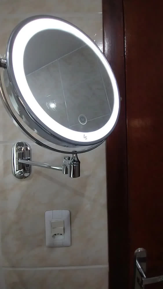 foto de Espelho Aumento 5x Iluminado Articulado Parede Barbear Led
