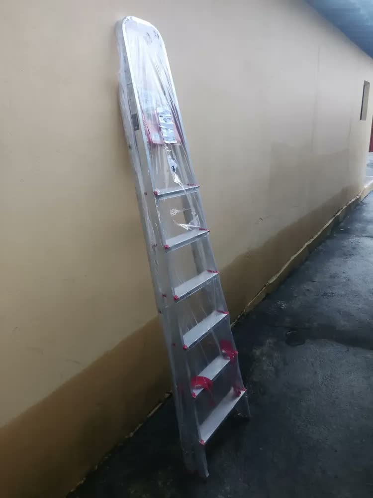 foto de Escada Tesoura Alumínio 7 Degraus Botafogo Lar & Lazer Dobrável