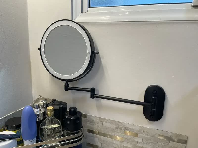 foto de Espelho Articulado Led Aumento 5x Ring Light Maquiagem Luxo