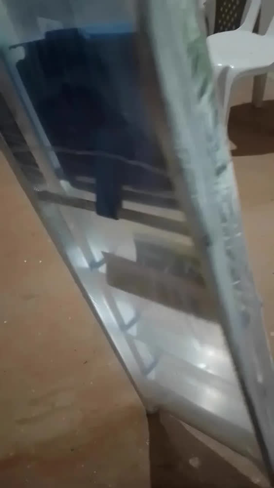 foto de Escada Dobrável Alumínio 4 Degraus Doméstica Capacidade