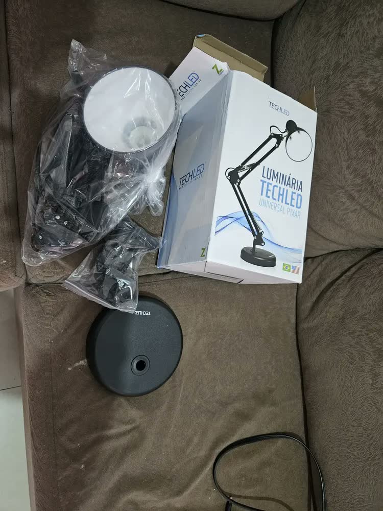 foto de Luminária De Mesa Bancada Ideal Para Manicure Profissional
