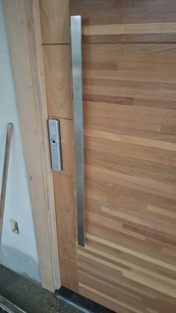 foto de Fechadura Digital De Embutir Intelbras Mfr 7001 Prata Prata