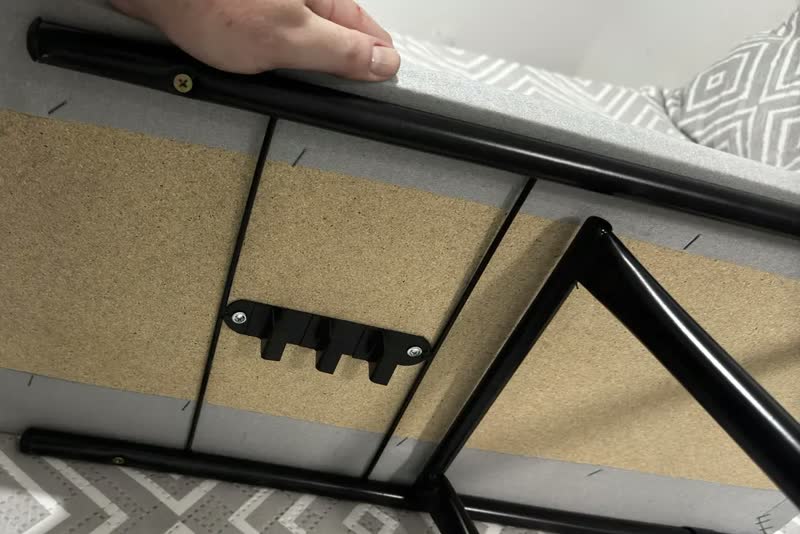 foto de Tabua De Passar Roupa Passadeira Com Porta Ferro Reforçada