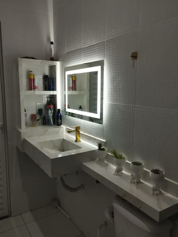foto de Espelho Retangular com LED Touch 70x50cm Royalle para Banheiro 3 Cores