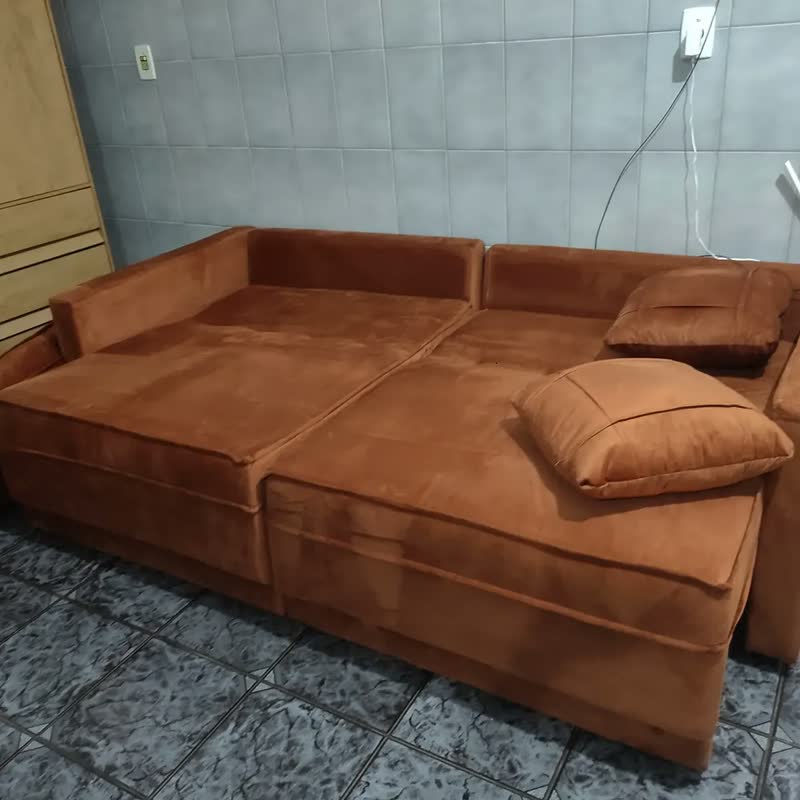 foto de Sofá Cama Retrátil e Reclinável 2,10m com Molas Karen Veludo Preto Adonai Estofados