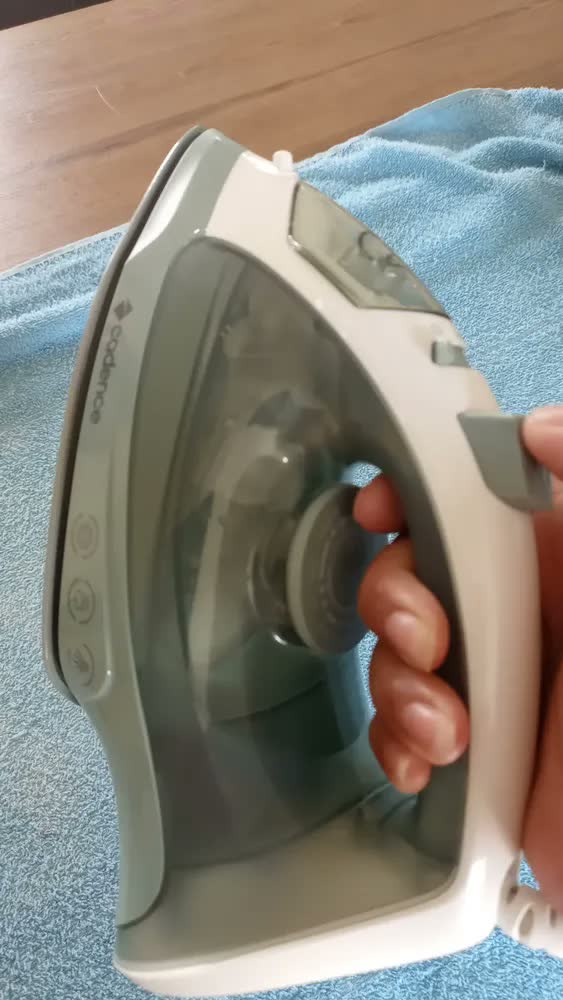 foto de Ferro De Passar A Seco E A Vapor 2 Em 1 Cinza Iro215 Cadence