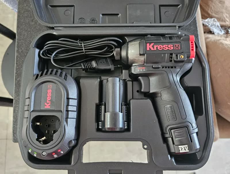foto de Parafusadeira Impacto 12v 2x 2ah Brushless Kub50.2 Kress