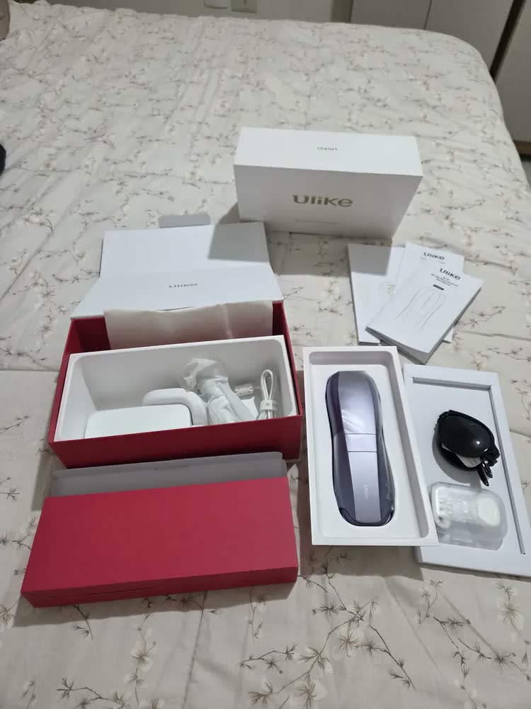 foto de Depilador a Laser IPL Ulike Air 10 Sem Dor com Resfriamento em Safira, 26J, Luz Dupla, SkinSensor, Modo SHR, para Corpo, Rosto e Barba Masculina, Bivolt, Unissex