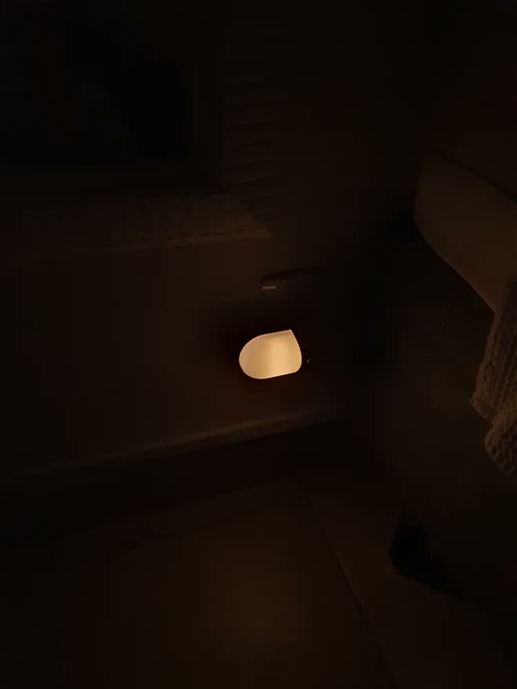 foto de Mini Abajur Luminária Tomada Luz Noturna Led Bivolt