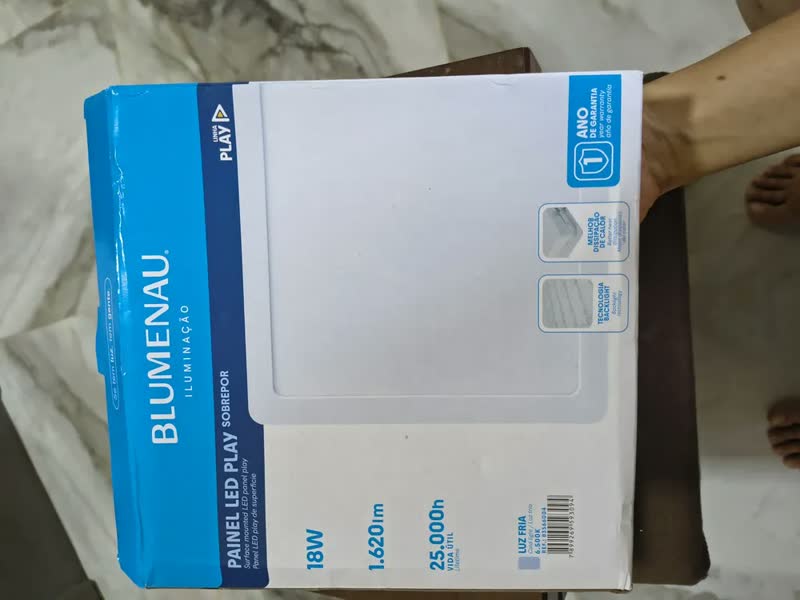 foto de Plafon Quadrado LED 18W Branco-Frio Teto Blumenau 6500K