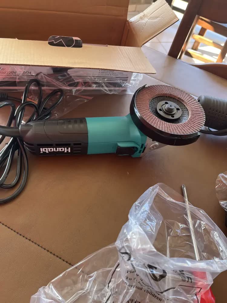 foto de Esmerilhadeira Lixadeira Elétrica 880w 115mm 11000rpm