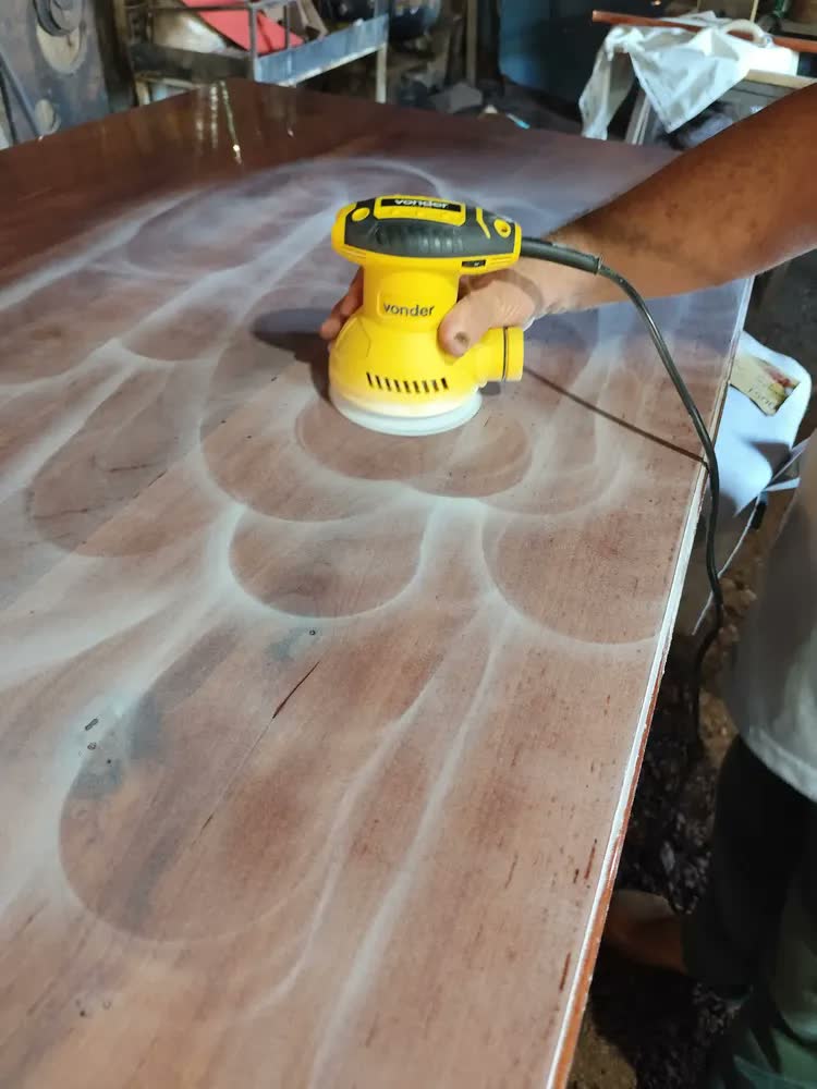 foto de Lixadeira Profissional Roto Orbital 5 350w Vonder Lrv 355 Cor Amarelo Frequência 50/60 Hz