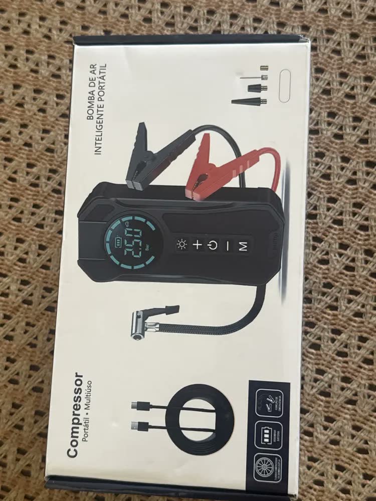 foto de Compressor De Ar Portátil: Sua Solução Rápida E Eficaz Power Bank e Auxiliar de Partida Lanterna De Emergência