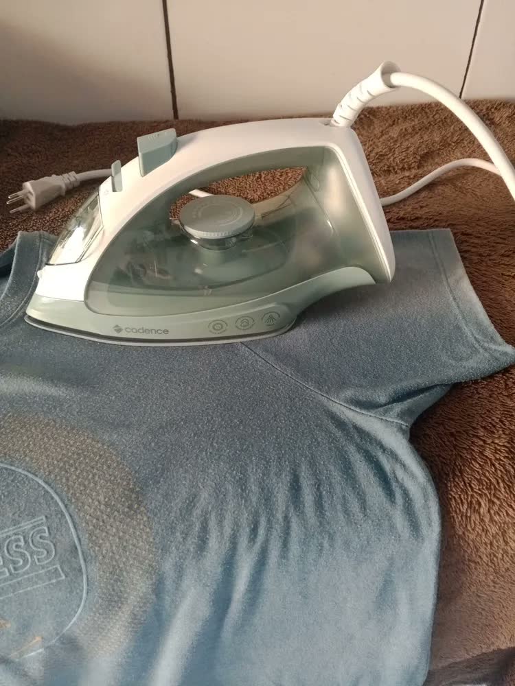 foto de Ferro De Passar Cadence 2 Em 1 iro215 Cor Cinza