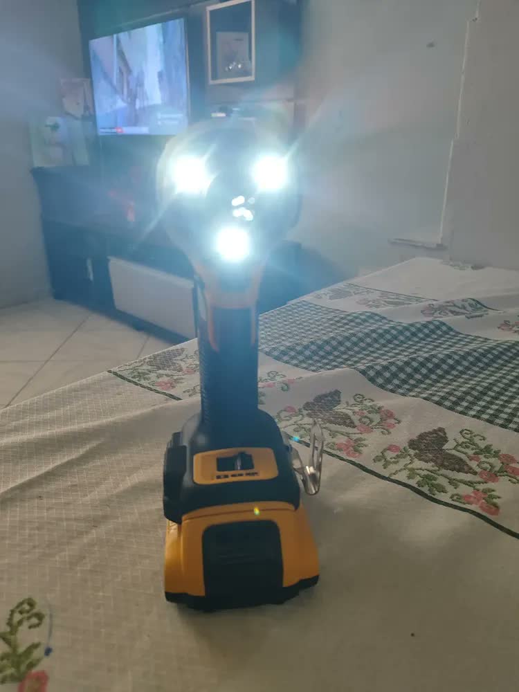 foto de Parafusadeira De Impacto 1/4'' Atomic Brushless DEWALT DCF850B-B3