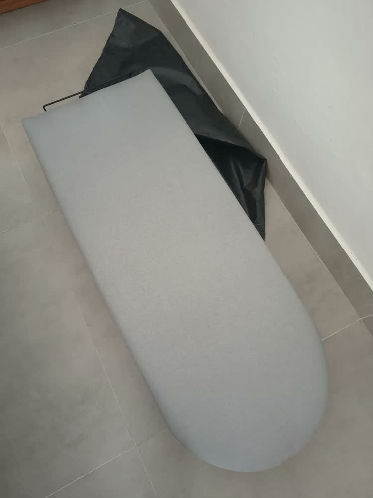 foto de Tabua Passa Roupa Portátil Pé Dobrável Cama Mesa Porta Ferro