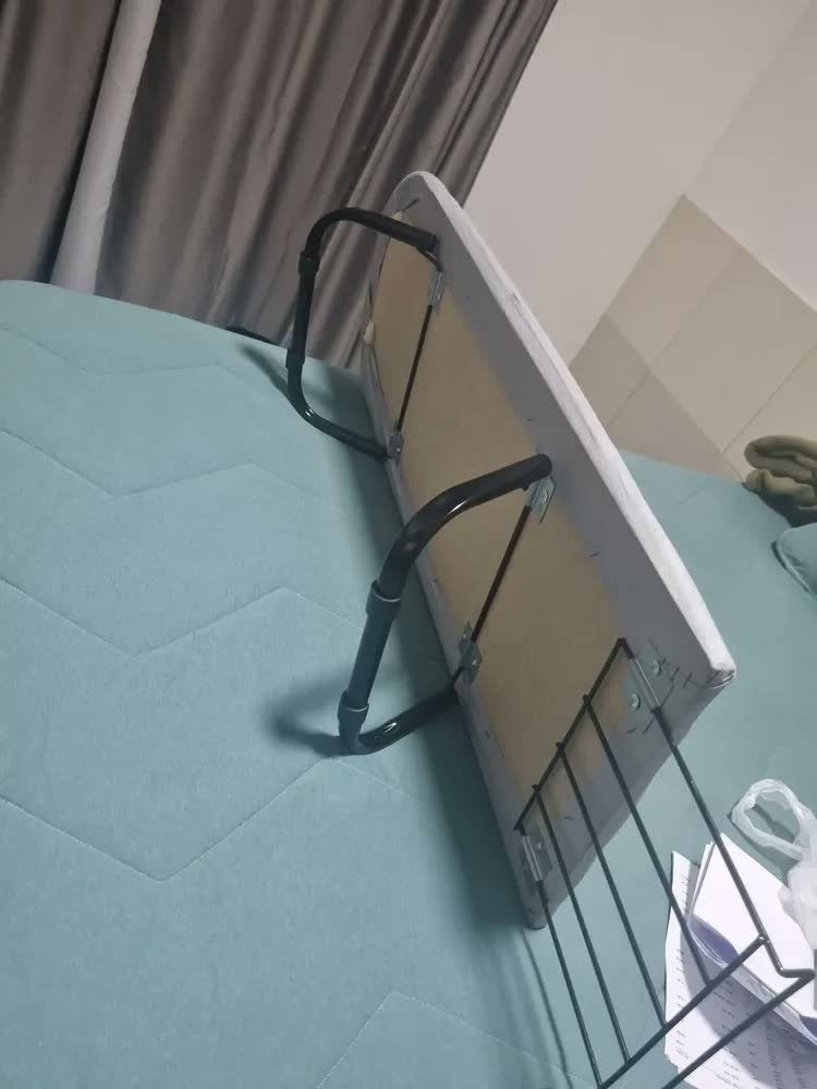 foto de Tabua Passa Roupa Portátil Pé Dobrável Cama Mesa Porta Ferro