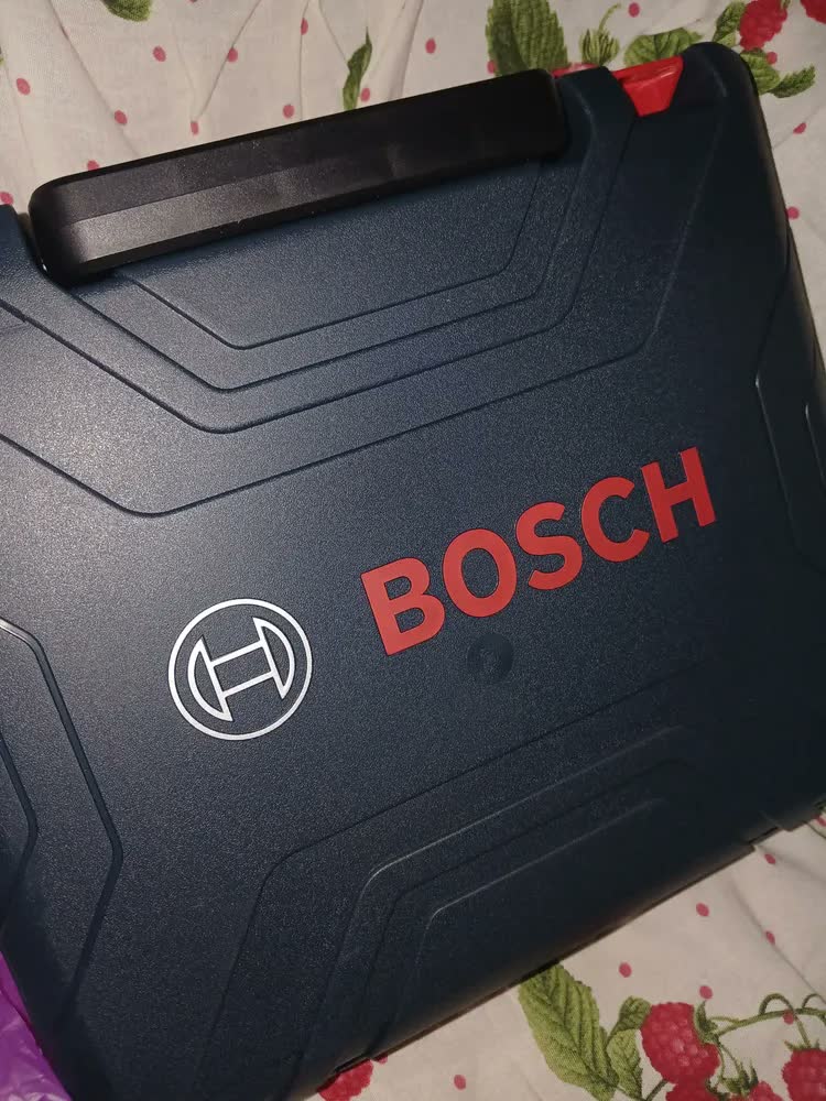 foto de Parafusadeira 12v Gsr 120-li Kit Estojo Broca 30 Peças Bosch