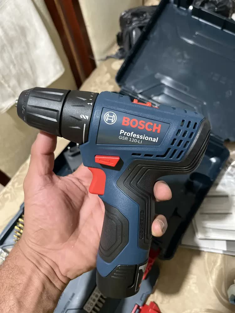 foto de Parafusadeira 12v Gsr 120-li Kit Estojo Broca 30 Peças Bosch