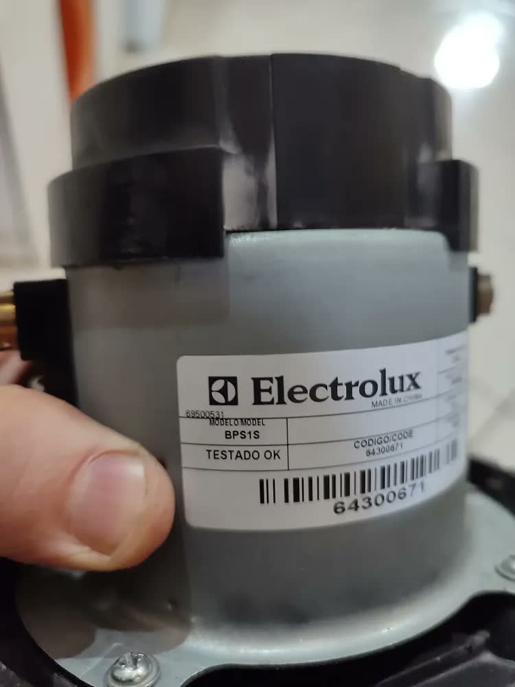 foto de Aspirador Água E Pó Electrolux Bps1s - 1000w