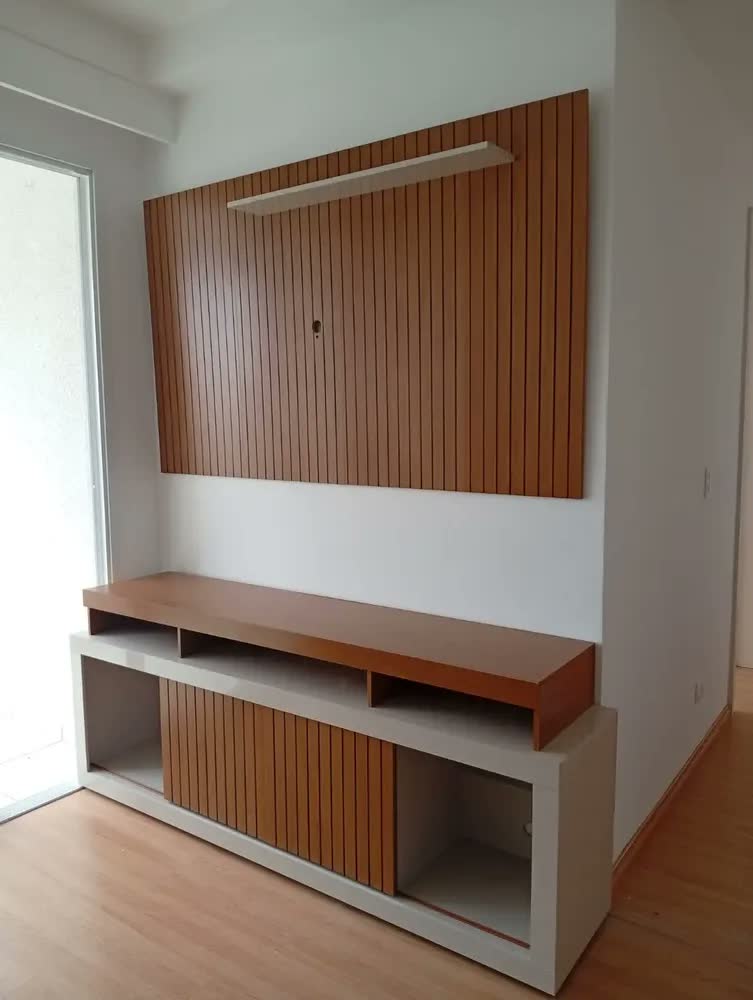 foto de Rack Bancada com Painel Ripado para TV até 65 Polegadas 1,80m Panamá Buriti / Off White Caemmun