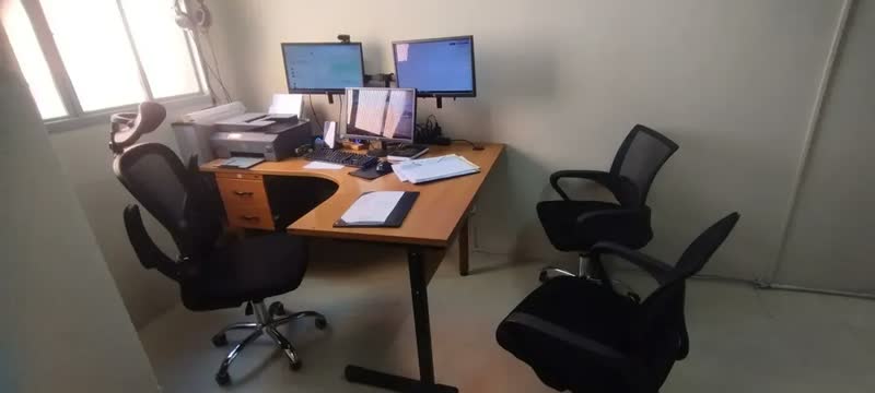 foto de Suporte Para 2 Monitores De 17 A 32 Vertical Ou Horizontal Cor Preto