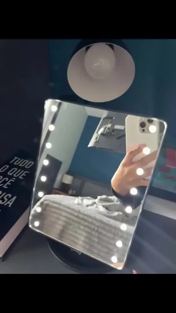 foto de Espelho Camarim De Mesa Com Luz Led Para Maquiagem Portátil