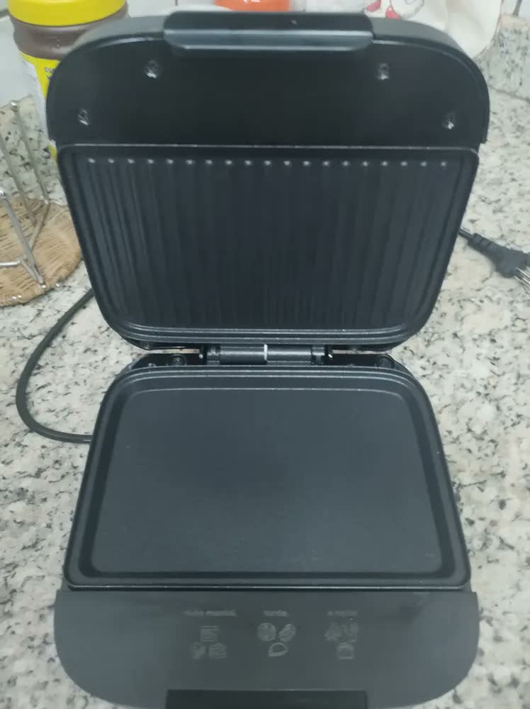 foto de Grill Chapa Elétrica Cadence San400 Click Crepeira Hamburger Wafer Crepioca Omeleteira 110v Ou 220v